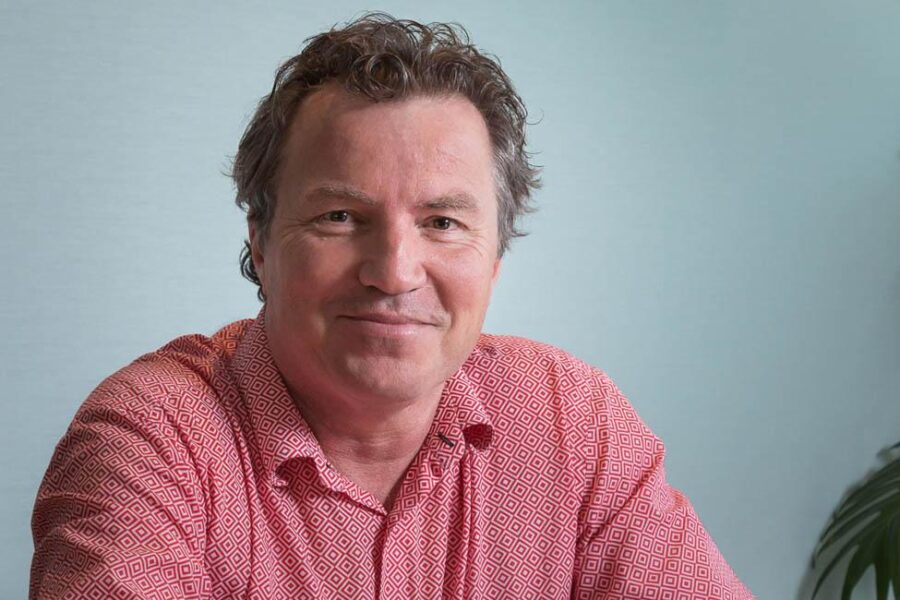 dr Jean Devroye źródło: hair-transplant-surgery.com